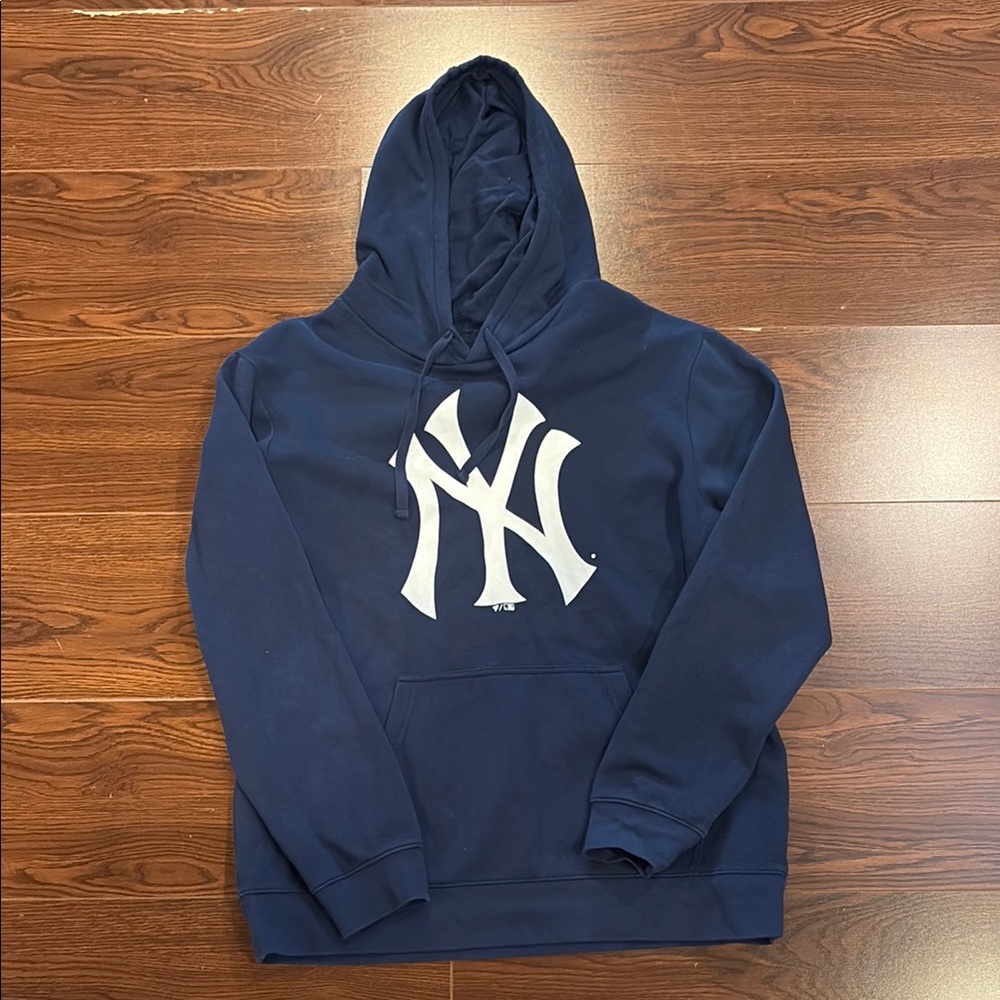 Fanatics Men's New York Yankees Navy Hoodie